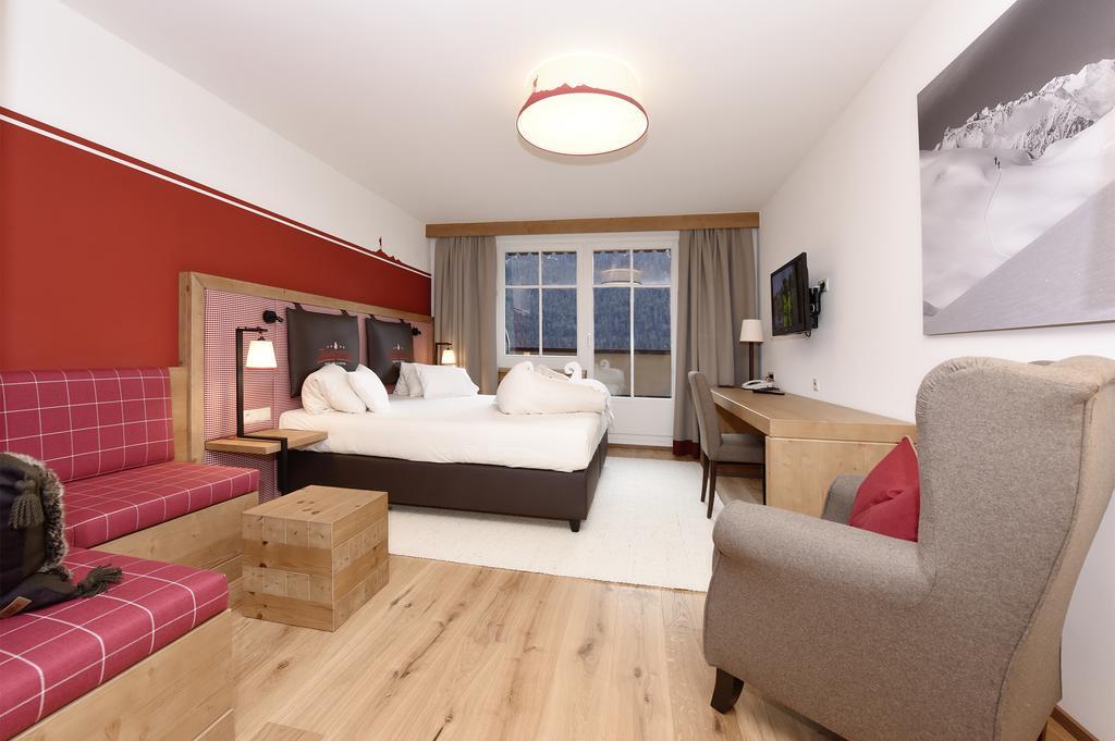 Berg-Spa & Hotel Zamangspitze Sankt Gallenkirch Exteriör bild