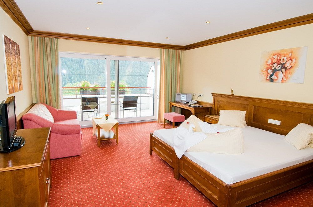 Berg-Spa & Hotel Zamangspitze Sankt Gallenkirch Exteriör bild