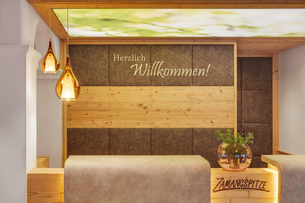 Berg-Spa & Hotel Zamangspitze Sankt Gallenkirch Exteriör bild